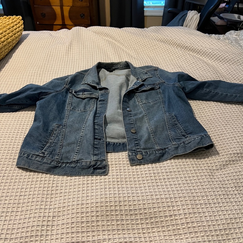 Super cute blue denim anna jacket XL